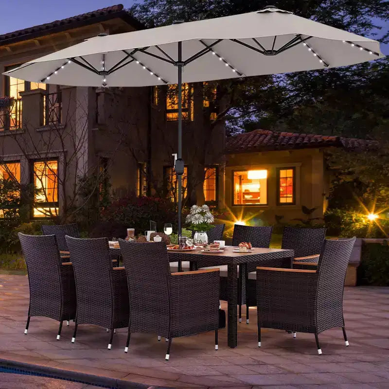 Ensemble de salle à manger Costway 11 pièces avec parasol de terrasse double face de 4,5 m (socle inclus) beige/café/bleu marine/orange/lie de vin/gris