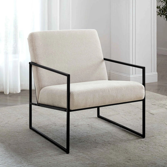 Poltrona moderna in tessuto beige chiaro con design salvaspazio per soggiorno