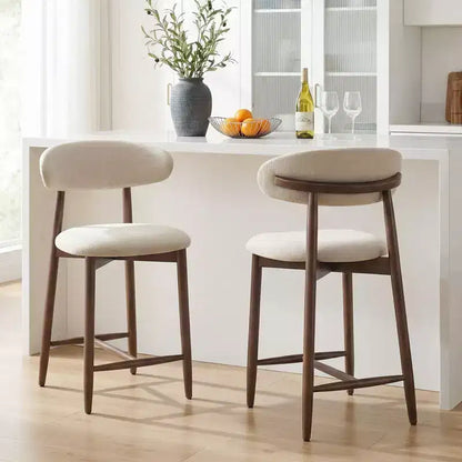 Lot de 2/4/6 tabourets de bar rembourrés Ora Maison à hauteur de comptoir avec tissu et finition noyer
