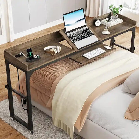 Tavolo Regolabile per Letto con Ruote, Carrello Mobile per Laptop con Prese e Porte USB