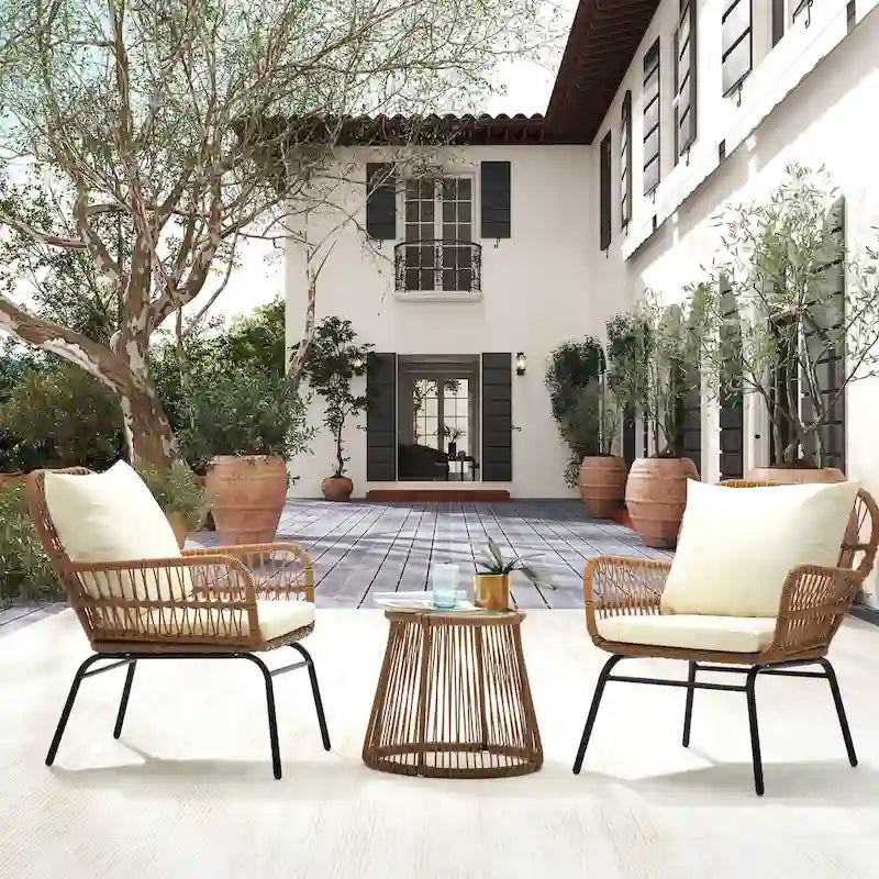 Set da Bistrot da Esterno in Rattan da 3 Pezzi, Set di Mobili da Giardino con Tavolo in Vetro e 2 Ampie Poltrone, Cuscini Inclusi